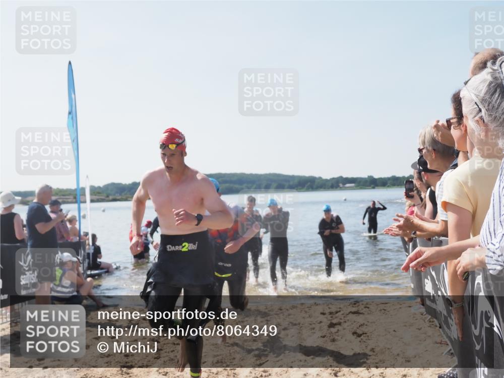 22.06.2025 - Viking Triathlon MichiJ http://msf.ph/oto/8064349 22.06.2025 10:28:06 Schwimmen 14, 90, 178, 196, 289, 367, 401, 616 meine-sportfotos.de
