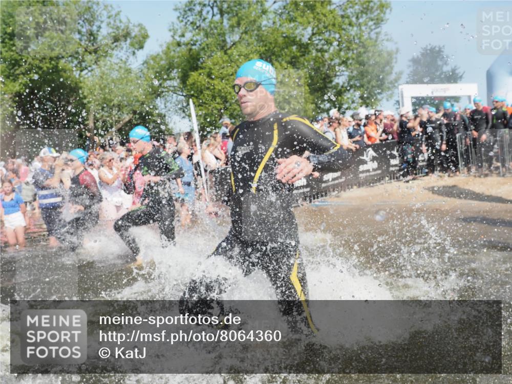 22.06.2025 - Viking Triathlon KatJ http://msf.ph/oto/8064360 22.06.2025 10:04:21 Schwimmen 115, 141, 142, 185, 195, 209, 239, 253, 276, 335, 377, 408, 419, 447, 493 meine-sportfotos.de
