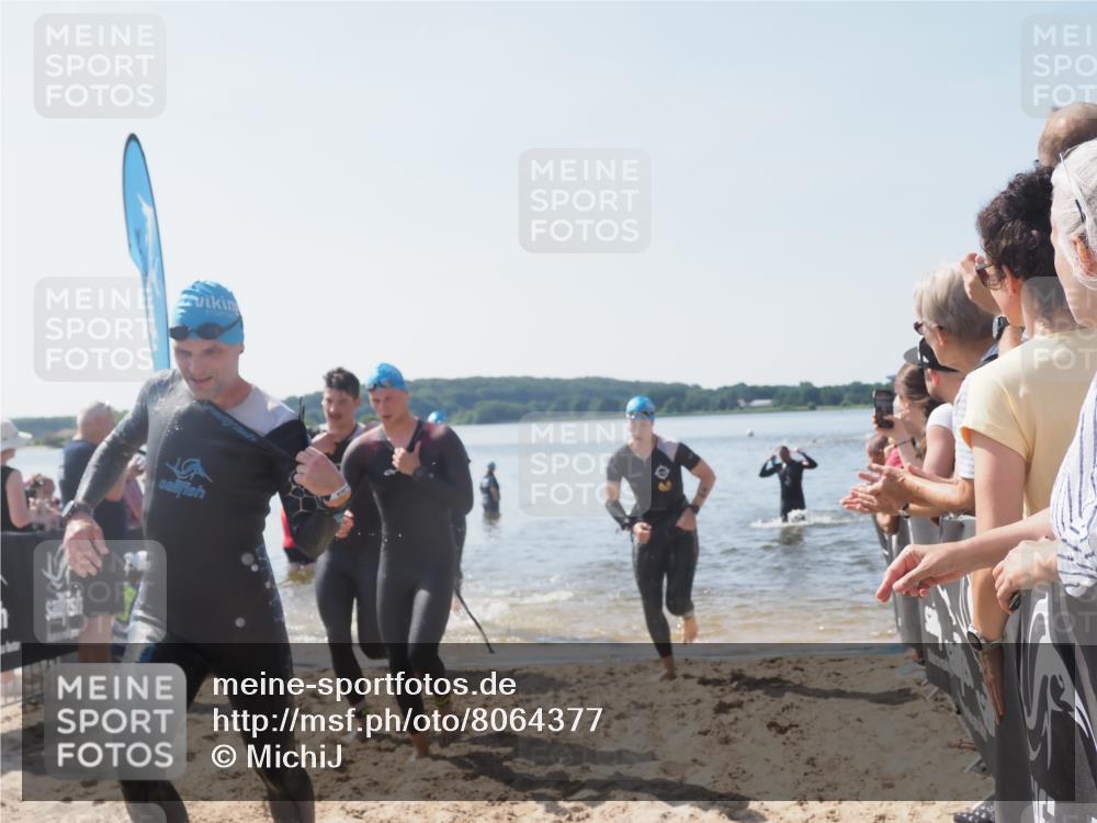22.06.2025 - Viking Triathlon MichiJ http://msf.ph/oto/8064377 22.06.2025 10:28:08 Schwimmen 14, 178, 196, 289, 367, 401 meine-sportfotos.de