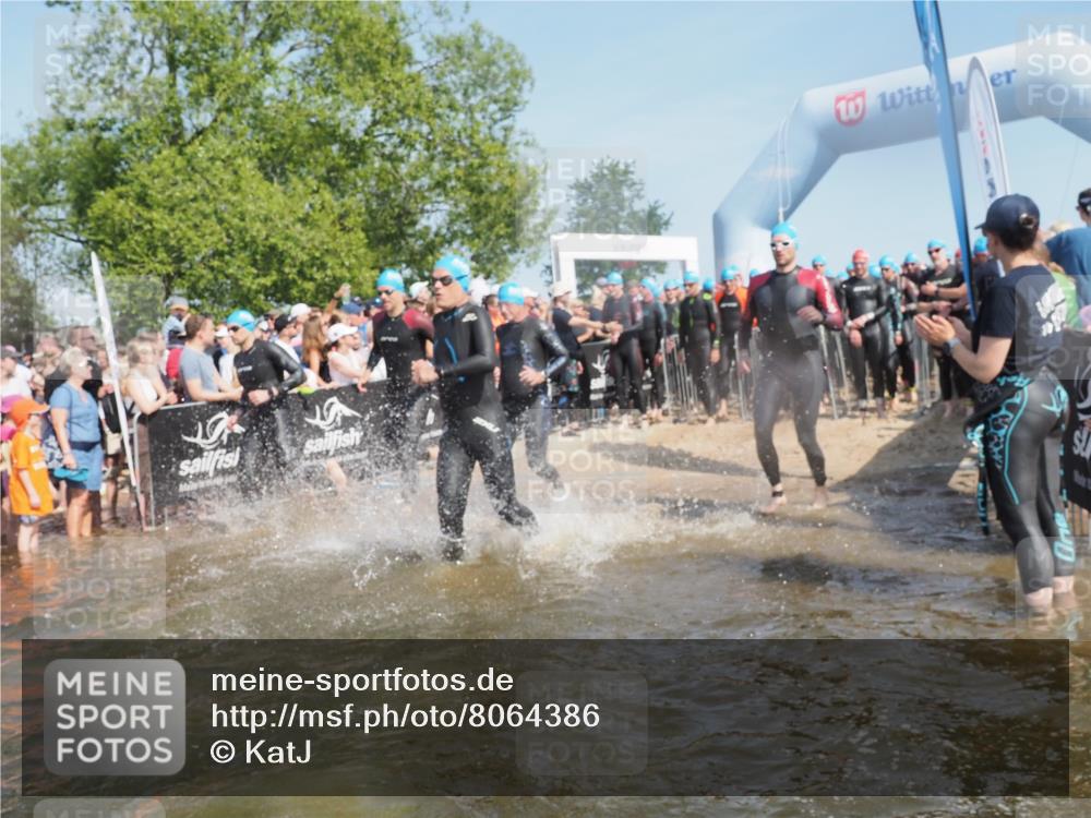 22.06.2025 - Viking Triathlon KatJ http://msf.ph/oto/8064386 22.06.2025 10:04:24 Schwimmen 115, 141, 142, 146, 185, 195, 209, 239, 253, 276, 335, 375, 377, 408, 419, 447, 457, 493 meine-sportfotos.de