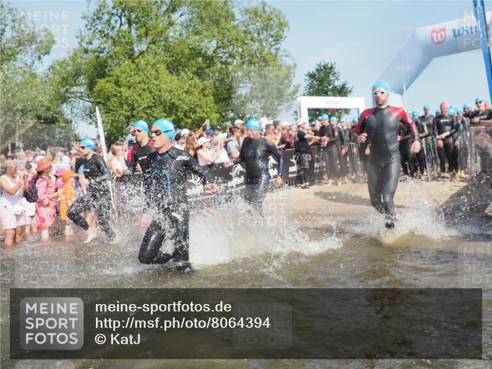 22.06.2025 - Viking Triathlon KatJ http://msf.ph/oto/8064394 22.06.2025 10:04:24 Schwimmen 115, 141, 142, 146, 185, 195, 209, 239, 253, 276, 335, 375, 377, 408, 419, 447, 457, 493 meine-sportfotos.de
