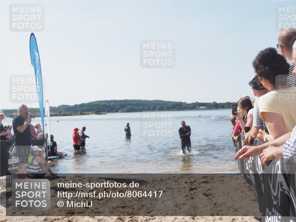 22.06.2025 - Viking Triathlon MichiJ http://msf.ph/oto/8064417 22.06.2025 10:28:14 Schwimmen 367 meine-sportfotos.de