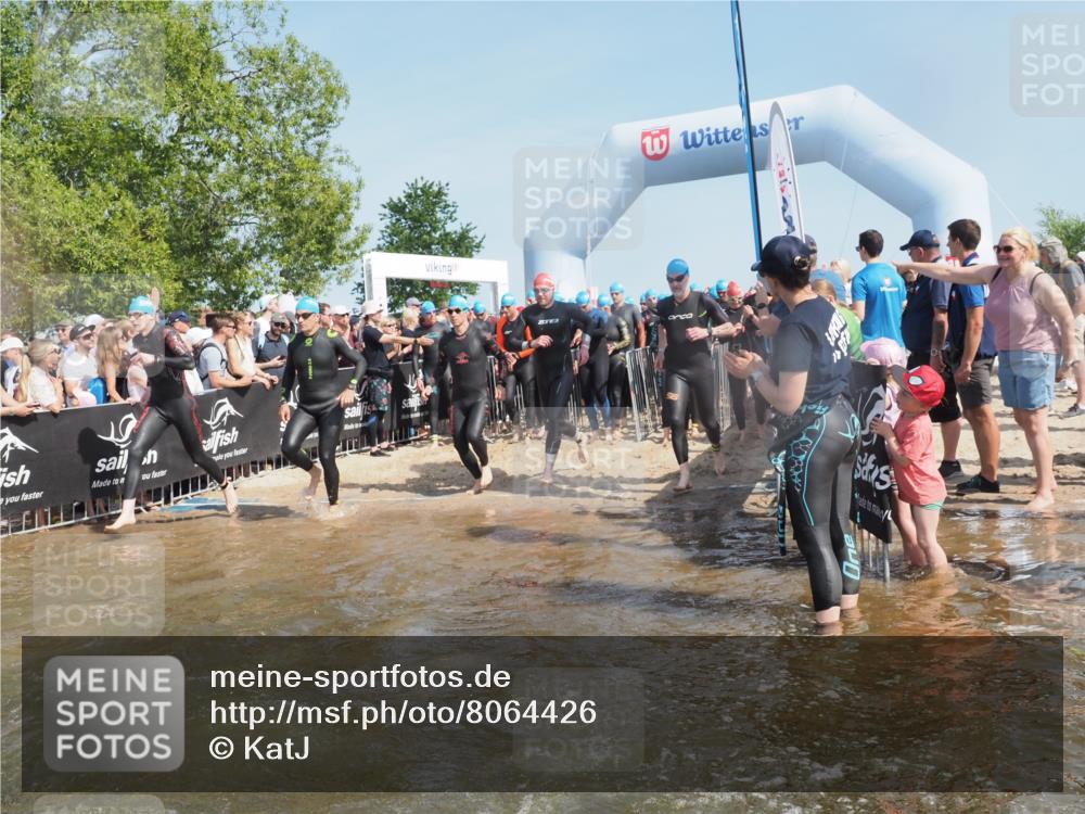 22.06.2025 - Viking Triathlon KatJ http://msf.ph/oto/8064426 22.06.2025 10:04:28 Schwimmen 115, 146, 195, 209, 238, 239, 253, 335, 375, 377, 408, 419, 447, 457, 506, 629, 662 meine-sportfotos.de