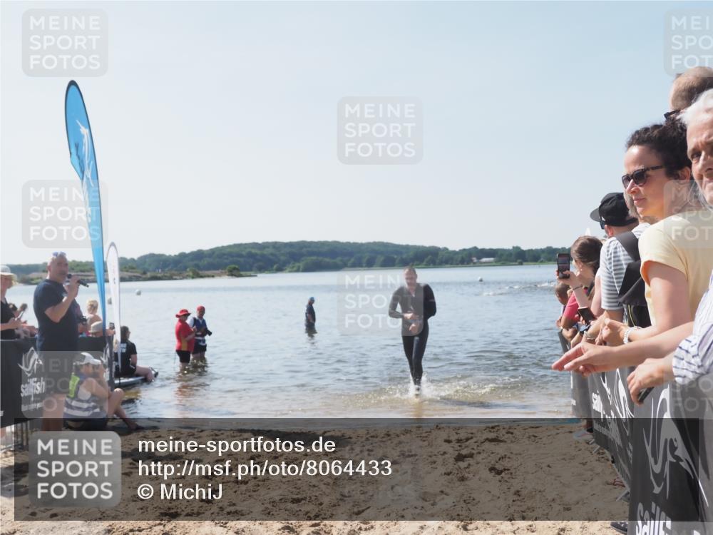 22.06.2025 - Viking Triathlon MichiJ http://msf.ph/oto/8064433 22.06.2025 10:28:16 Schwimmen 367 meine-sportfotos.de