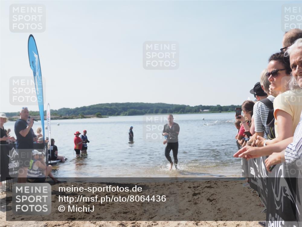22.06.2025 - Viking Triathlon MichiJ http://msf.ph/oto/8064436 22.06.2025 10:28:16 Schwimmen 367 meine-sportfotos.de