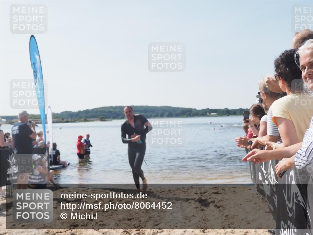 22.06.2025 - Viking Triathlon MichiJ http://msf.ph/oto/8064452 22.06.2025 10:28:18 Schwimmen 367 meine-sportfotos.de