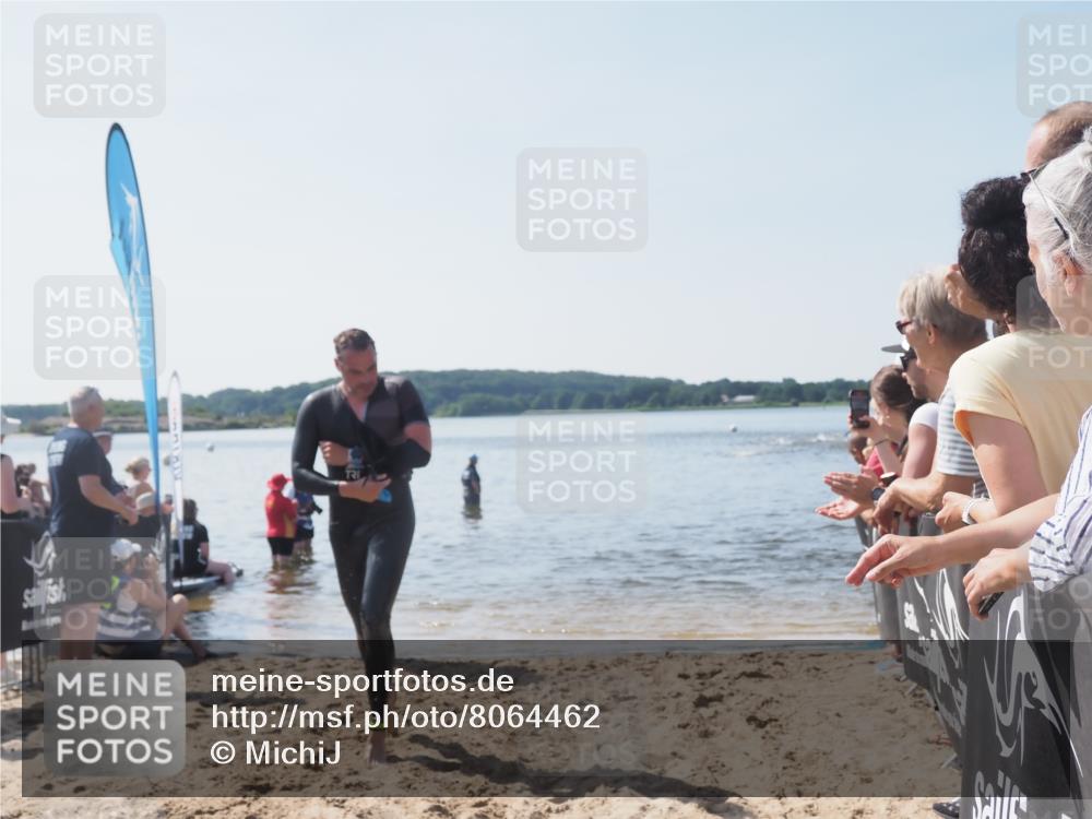 22.06.2025 - Viking Triathlon MichiJ http://msf.ph/oto/8064462 22.06.2025 10:28:18 Schwimmen 367 meine-sportfotos.de