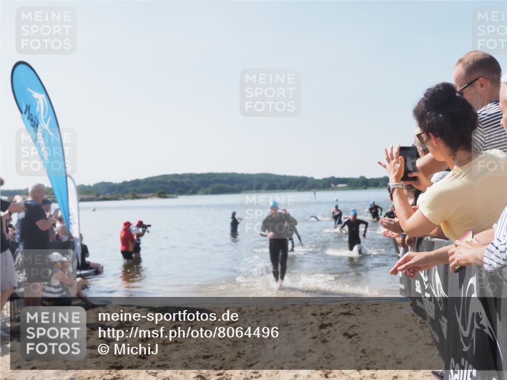 22.06.2025 - Viking Triathlon MichiJ http://msf.ph/oto/8064496 22.06.2025 10:28:49 Schwimmen 15, 258, 301, 368, 414, 443, 628 meine-sportfotos.de
