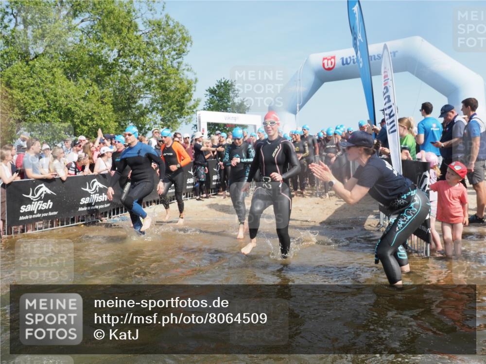 22.06.2025 - Viking Triathlon KatJ http://msf.ph/oto/8064509 22.06.2025 10:04:33 Schwimmen 146, 209, 238, 239, 327, 335, 375, 419, 447, 457, 482, 506, 514, 629, 662 meine-sportfotos.de