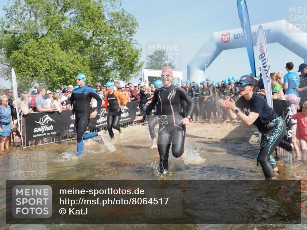 22.06.2025 - Viking Triathlon KatJ http://msf.ph/oto/8064517 22.06.2025 10:04:33 Schwimmen 146, 209, 238, 239, 327, 335, 375, 419, 447, 457, 482, 506, 514, 629, 662 meine-sportfotos.de