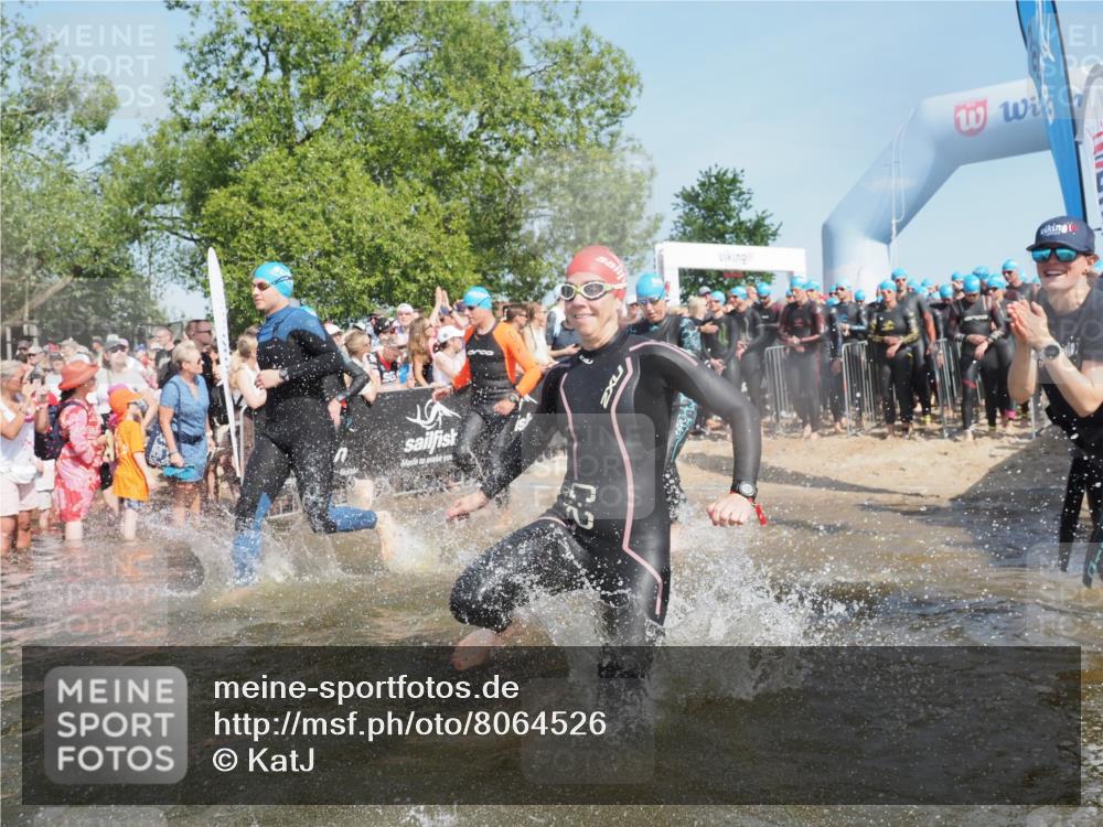 22.06.2025 - Viking Triathlon KatJ http://msf.ph/oto/8064526 22.06.2025 10:04:33 Schwimmen 146, 209, 238, 239, 327, 335, 375, 419, 447, 457, 482, 506, 514, 629, 662 meine-sportfotos.de