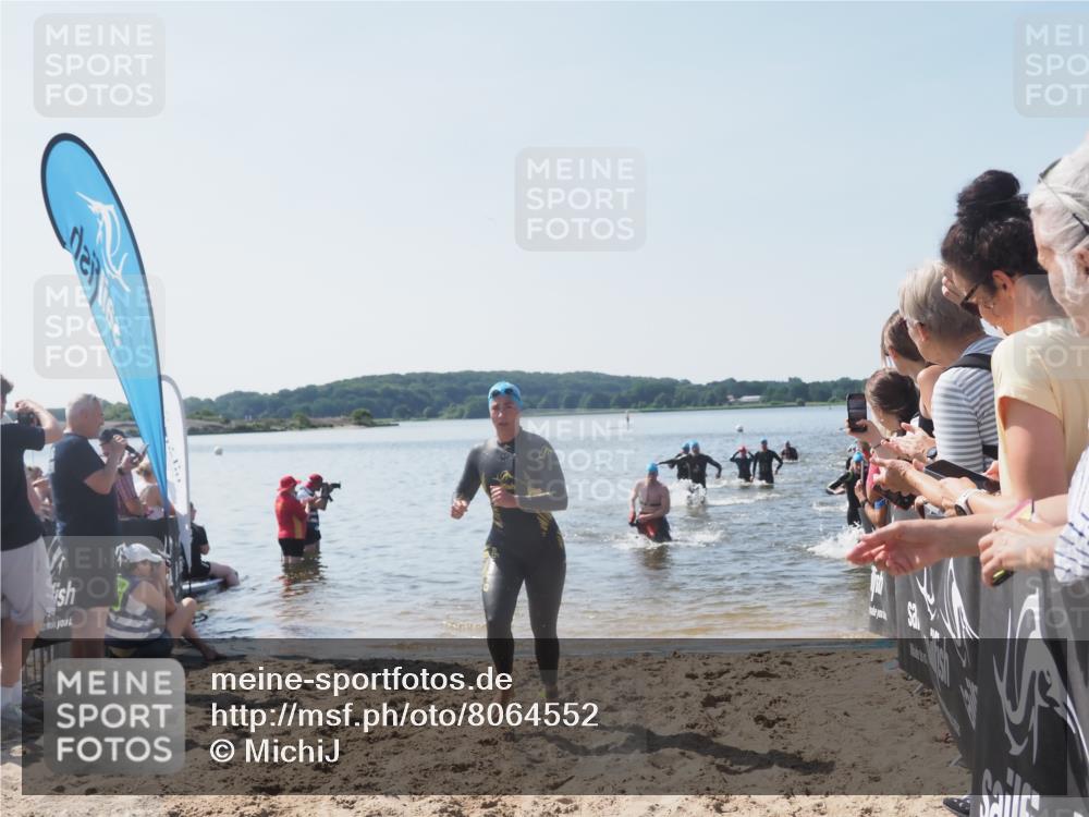 22.06.2025 - Viking Triathlon MichiJ http://msf.ph/oto/8064552 22.06.2025 10:28:56 Schwimmen 12, 15, 152, 200, 301, 310, 368, 384, 414, 443, 604, 628 meine-sportfotos.de
