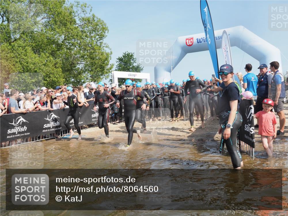 22.06.2025 - Viking Triathlon KatJ http://msf.ph/oto/8064560 22.06.2025 10:04:38 Schwimmen 55, 85, 146, 238, 245, 327, 375, 428, 457, 482, 506, 514, 550, 629, 662 meine-sportfotos.de