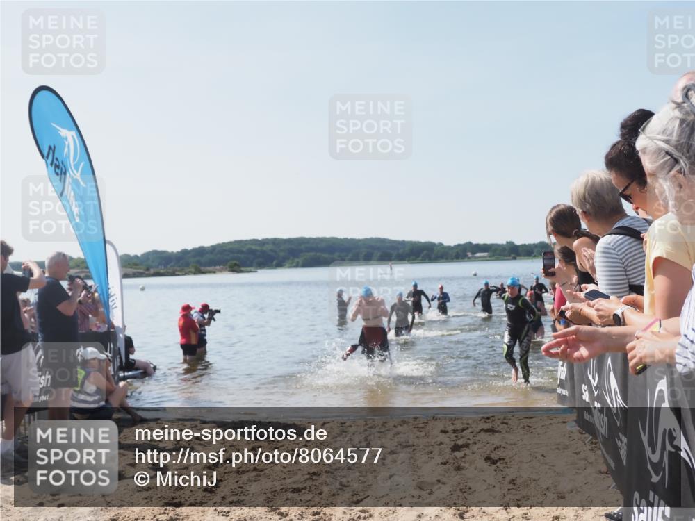 22.06.2025 - Viking Triathlon MichiJ http://msf.ph/oto/8064577 22.06.2025 10:28:59 Schwimmen 7, 12, 15, 152, 200, 310, 384, 414, 443, 604, 628 meine-sportfotos.de