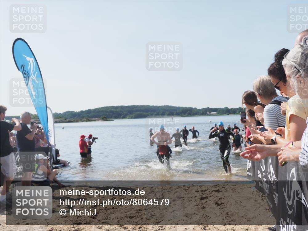 22.06.2025 - Viking Triathlon MichiJ http://msf.ph/oto/8064579 22.06.2025 10:28:59 Schwimmen 7, 12, 15, 152, 200, 310, 384, 414, 443, 604, 628 meine-sportfotos.de