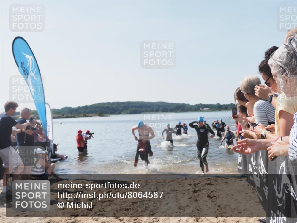 22.06.2025 - Viking Triathlon MichiJ http://msf.ph/oto/8064587 22.06.2025 10:29:00 Schwimmen 7, 12, 15, 152, 200, 310, 384, 414, 443, 604, 628 meine-sportfotos.de