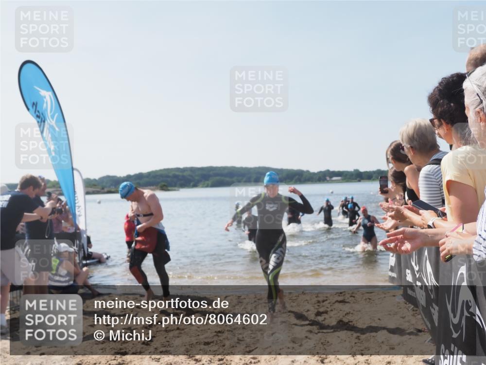 22.06.2025 - Viking Triathlon MichiJ http://msf.ph/oto/8064602 22.06.2025 10:29:01 Schwimmen 7, 12, 15, 152, 200, 310, 384, 414, 443, 604, 628 meine-sportfotos.de