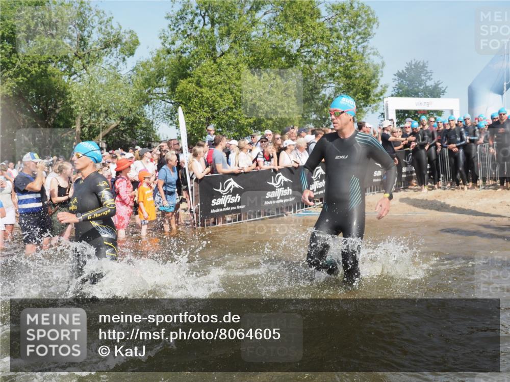 22.06.2025 - Viking Triathlon KatJ http://msf.ph/oto/8064605 22.06.2025 10:04:41 Schwimmen 55, 85, 86, 238, 245, 281, 312, 316, 327, 428, 482, 514, 515, 550, 662 meine-sportfotos.de