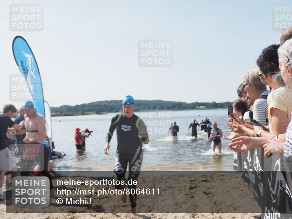 22.06.2025 - Viking Triathlon MichiJ http://msf.ph/oto/8064611 22.06.2025 10:29:02 Schwimmen 7, 12, 15, 152, 200, 310, 384, 414, 443, 604, 628 meine-sportfotos.de