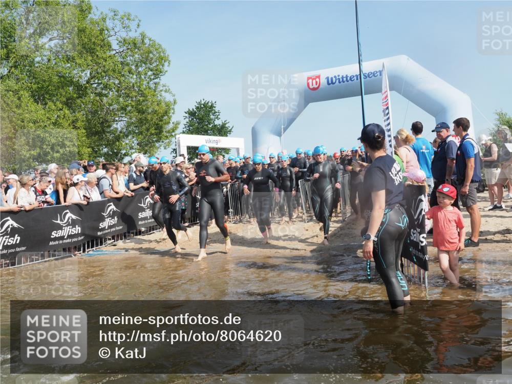 22.06.2025 - Viking Triathlon KatJ http://msf.ph/oto/8064620 22.06.2025 10:04:42 Schwimmen 55, 85, 86, 238, 245, 281, 312, 316, 327, 428, 482, 514, 515, 550, 662 meine-sportfotos.de