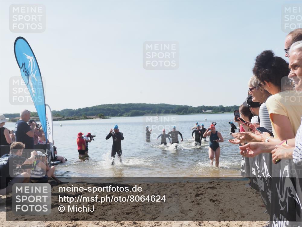 22.06.2025 - Viking Triathlon MichiJ http://msf.ph/oto/8064624 22.06.2025 10:29:04 Schwimmen 7, 12, 152, 200, 310, 384, 443, 458, 604, 628, 652 meine-sportfotos.de