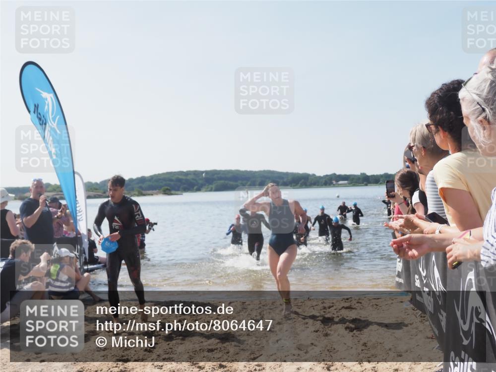 22.06.2025 - Viking Triathlon MichiJ http://msf.ph/oto/8064647 22.06.2025 10:29:06 Schwimmen 7, 12, 152, 200, 310, 384, 443, 458, 604, 628, 652 meine-sportfotos.de