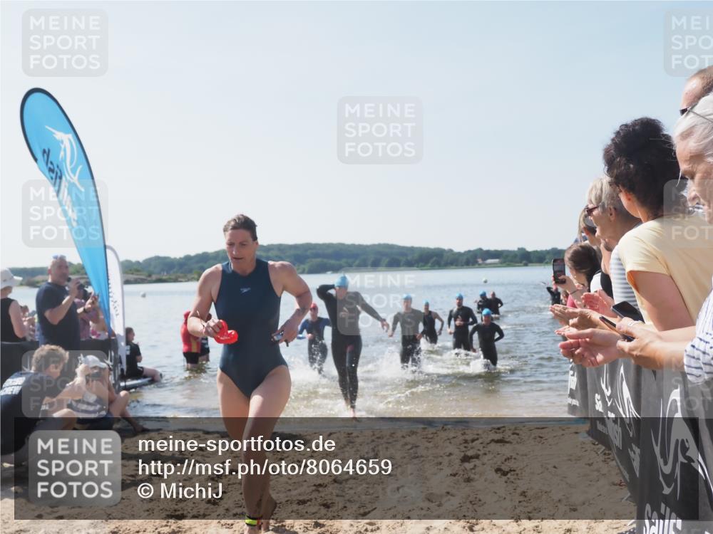 22.06.2025 - Viking Triathlon MichiJ http://msf.ph/oto/8064659 22.06.2025 10:29:08 Schwimmen 7, 12, 152, 200, 310, 384, 443, 458, 604, 628, 652 meine-sportfotos.de