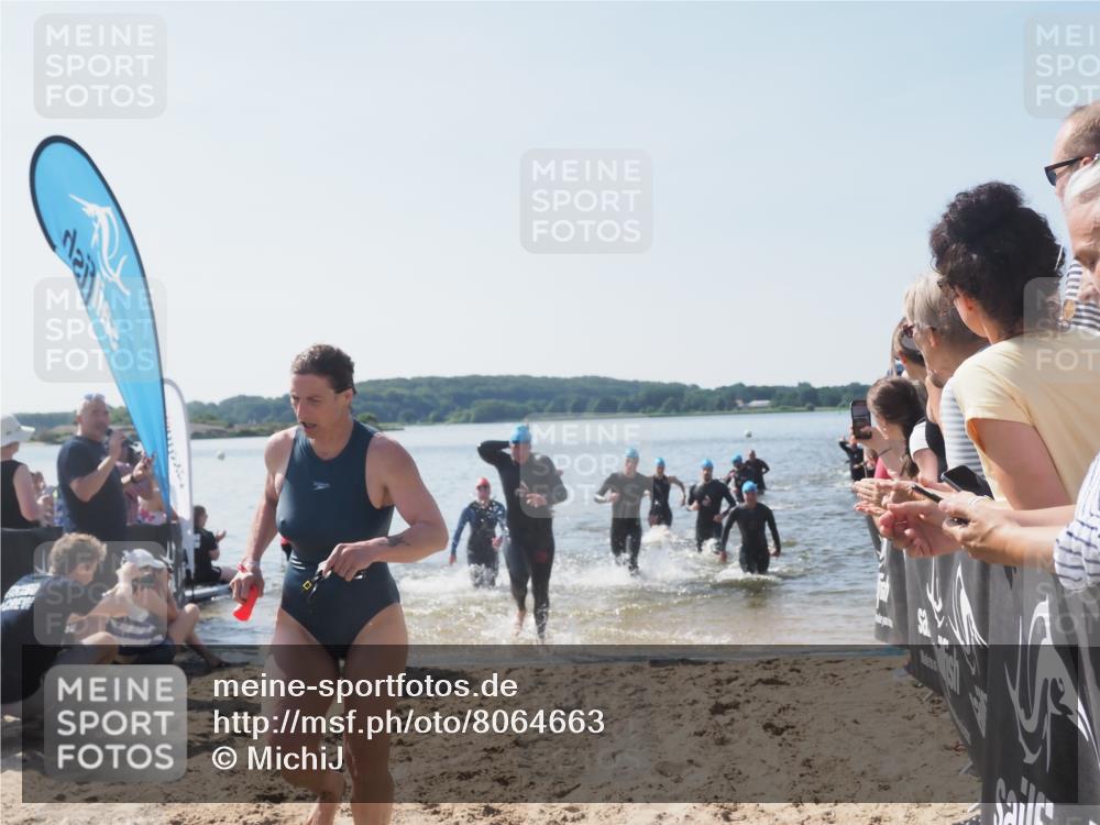 22.06.2025 - Viking Triathlon MichiJ http://msf.ph/oto/8064663 22.06.2025 10:29:08 Schwimmen 7, 12, 152, 200, 310, 384, 443, 458, 604, 628, 652 meine-sportfotos.de