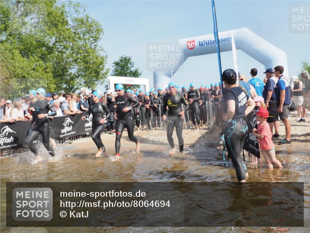 22.06.2025 - Viking Triathlon KatJ http://msf.ph/oto/8064694 22.06.2025 10:04:48 Schwimmen 29, 55, 70, 72, 85, 86, 245, 248, 281, 312, 316, 411, 428, 515, 550 meine-sportfotos.de