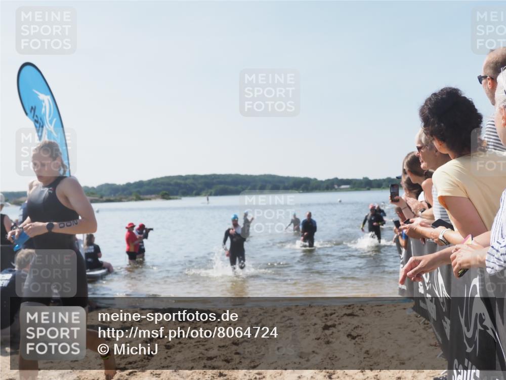22.06.2025 - Viking Triathlon MichiJ http://msf.ph/oto/8064724 22.06.2025 10:29:16 Schwimmen 7, 11, 30, 33, 200, 243, 458, 652 meine-sportfotos.de