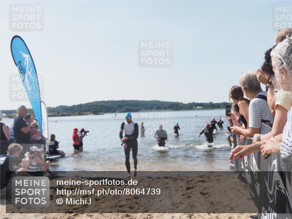 22.06.2025 - Viking Triathlon MichiJ http://msf.ph/oto/8064739 22.06.2025 10:29:18 Schwimmen 7, 11, 30, 33, 243, 458, 612, 652 meine-sportfotos.de