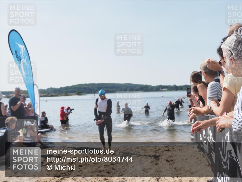 22.06.2025 - Viking Triathlon MichiJ http://msf.ph/oto/8064744 22.06.2025 10:29:18 Schwimmen 7, 11, 30, 33, 243, 458, 612, 652 meine-sportfotos.de