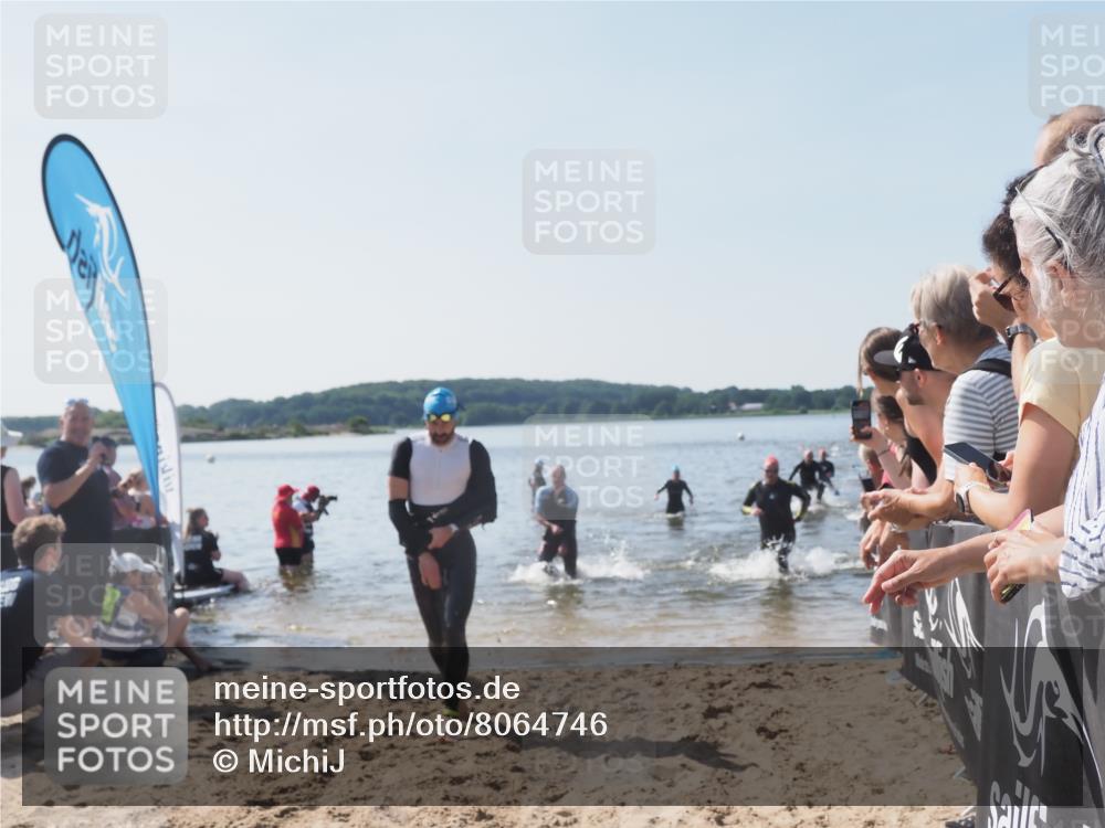 22.06.2025 - Viking Triathlon MichiJ http://msf.ph/oto/8064746 22.06.2025 10:29:19 Schwimmen 7, 11, 30, 33, 243, 458, 612, 652 meine-sportfotos.de