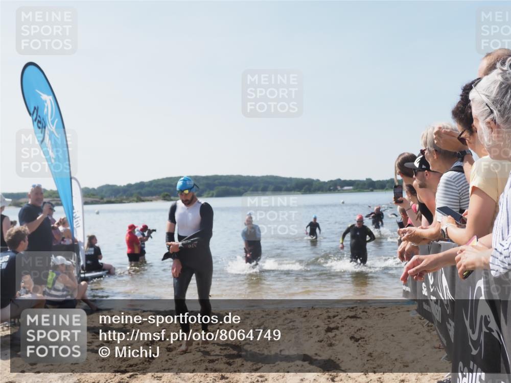 22.06.2025 - Viking Triathlon MichiJ http://msf.ph/oto/8064749 22.06.2025 10:29:19 Schwimmen 7, 11, 30, 33, 243, 458, 612, 652 meine-sportfotos.de