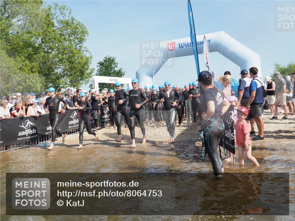 22.06.2025 - Viking Triathlon KatJ http://msf.ph/oto/8064753 22.06.2025 10:04:53 Schwimmen 29, 70, 72, 86, 248, 254, 281, 295, 312, 316, 362, 394, 411, 509, 515, 527 meine-sportfotos.de