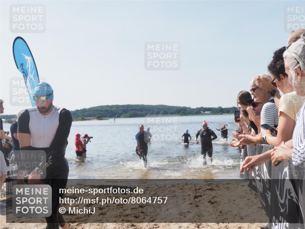 22.06.2025 - Viking Triathlon MichiJ http://msf.ph/oto/8064757 22.06.2025 10:29:20 Schwimmen 7, 11, 30, 33, 243, 458, 612, 652 meine-sportfotos.de