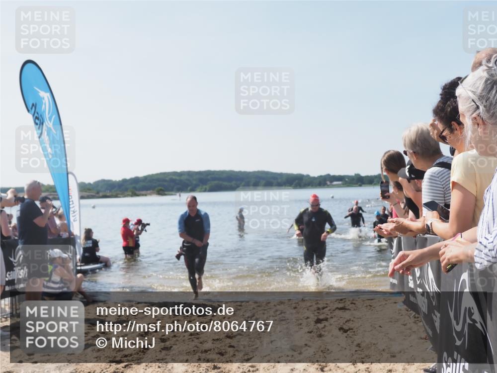 22.06.2025 - Viking Triathlon MichiJ http://msf.ph/oto/8064767 22.06.2025 10:29:21 Schwimmen 11, 30, 33, 243, 458, 612, 652 meine-sportfotos.de