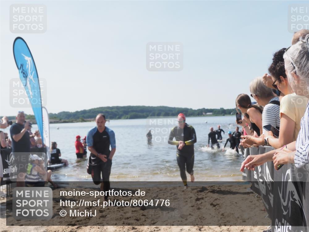 22.06.2025 - Viking Triathlon MichiJ http://msf.ph/oto/8064776 22.06.2025 10:29:22 Schwimmen 11, 30, 33, 243, 458, 612, 652 meine-sportfotos.de