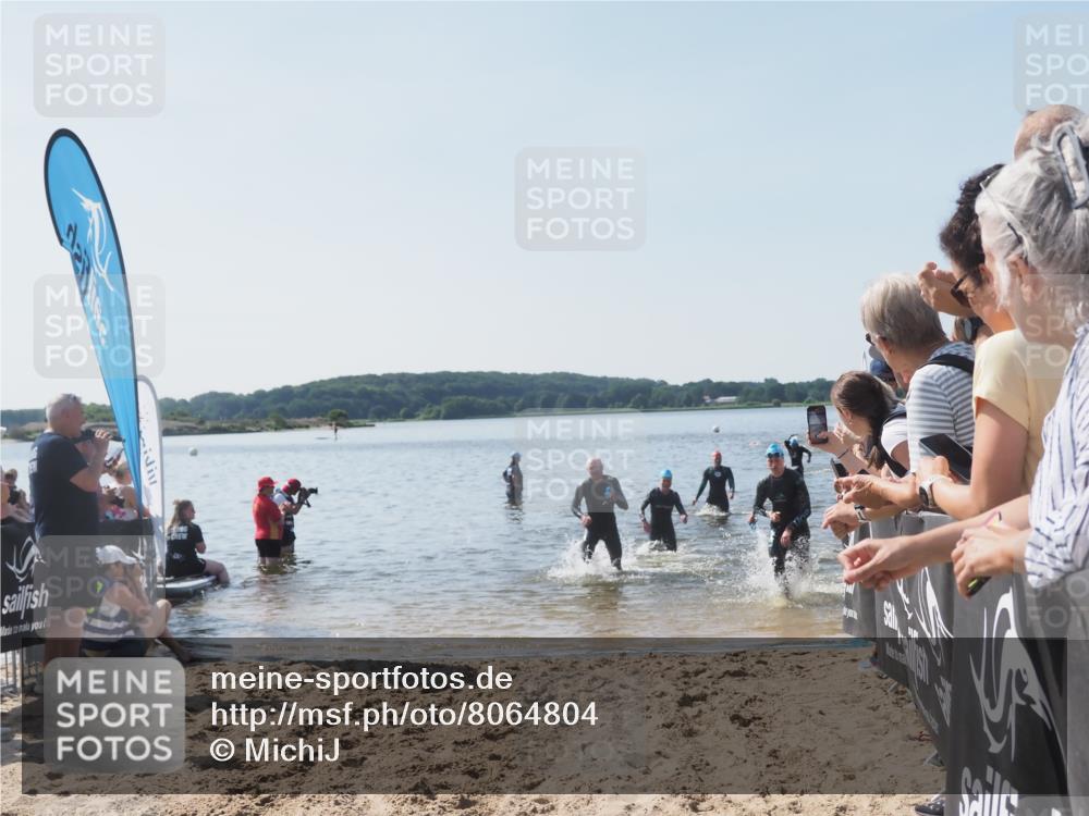 22.06.2025 - Viking Triathlon MichiJ http://msf.ph/oto/8064804 22.06.2025 10:29:26 Schwimmen 6, 11, 30, 33, 243, 612 meine-sportfotos.de