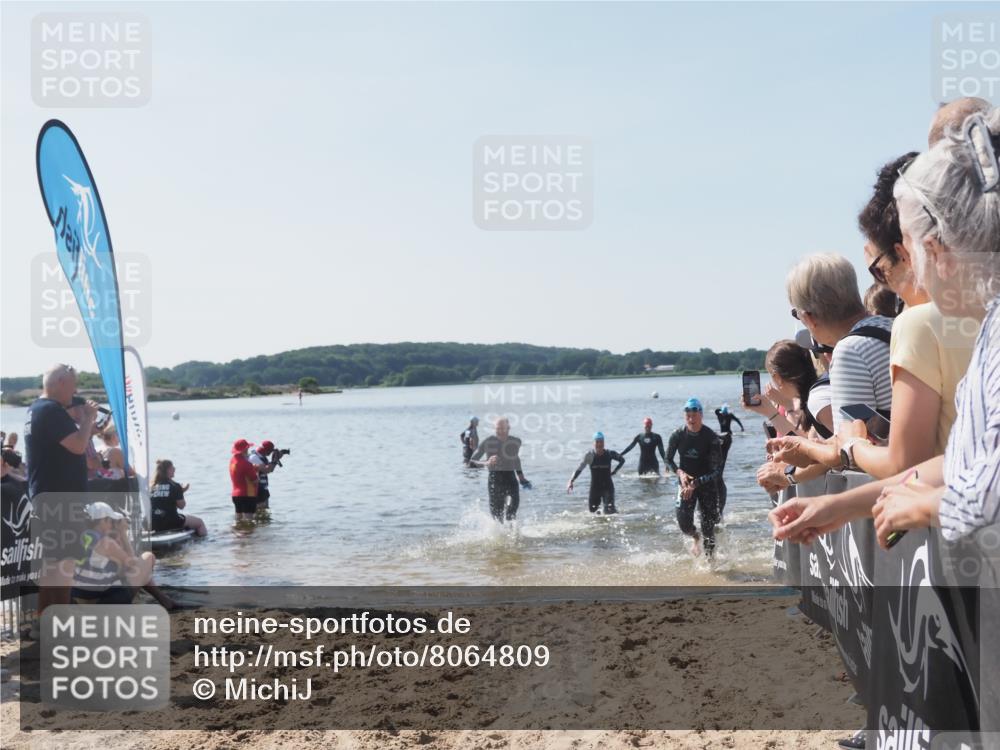 22.06.2025 - Viking Triathlon MichiJ http://msf.ph/oto/8064809 22.06.2025 10:29:26 Schwimmen 6, 11, 30, 33, 243, 612 meine-sportfotos.de