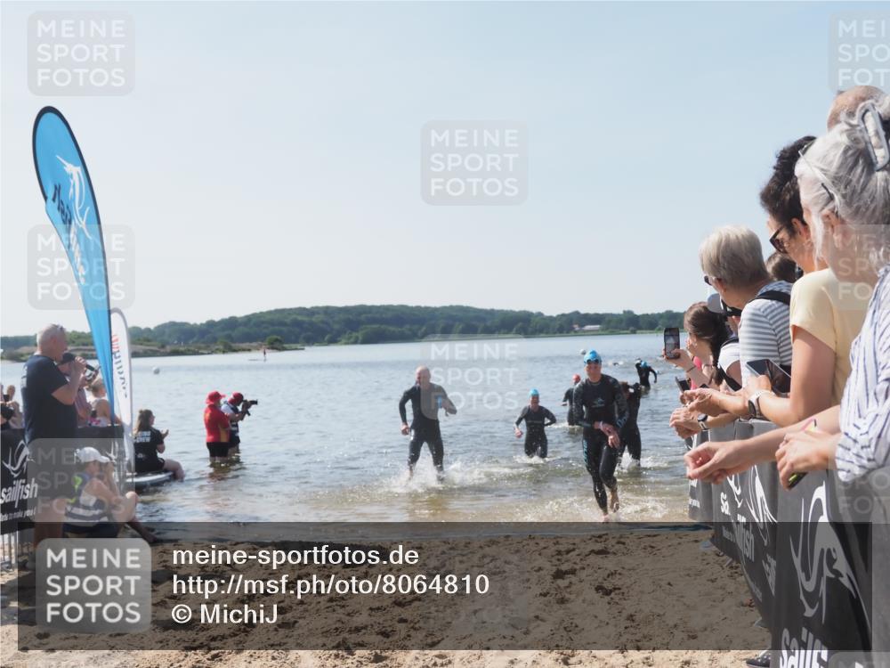 22.06.2025 - Viking Triathlon MichiJ http://msf.ph/oto/8064810 22.06.2025 10:29:27 Schwimmen 6, 11, 30, 33, 243, 612 meine-sportfotos.de