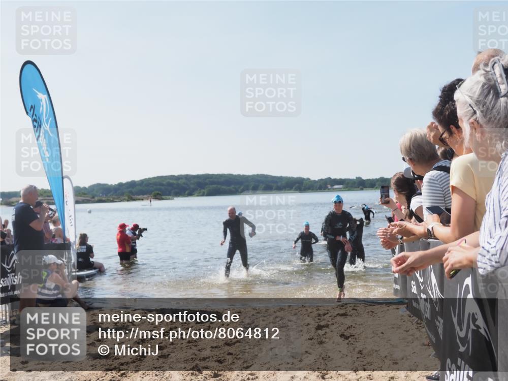 22.06.2025 - Viking Triathlon MichiJ http://msf.ph/oto/8064812 22.06.2025 10:29:27 Schwimmen 6, 11, 30, 33, 243, 612 meine-sportfotos.de