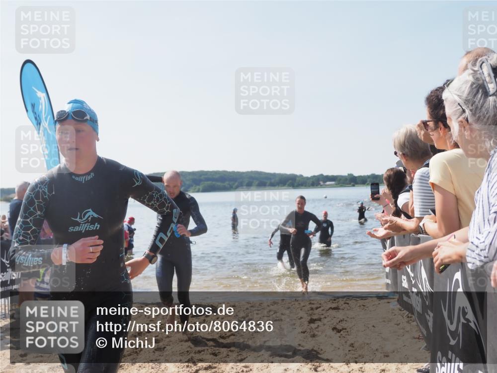 22.06.2025 - Viking Triathlon MichiJ http://msf.ph/oto/8064836 22.06.2025 10:29:29 Schwimmen 6, 11, 30, 33, 243, 612 meine-sportfotos.de