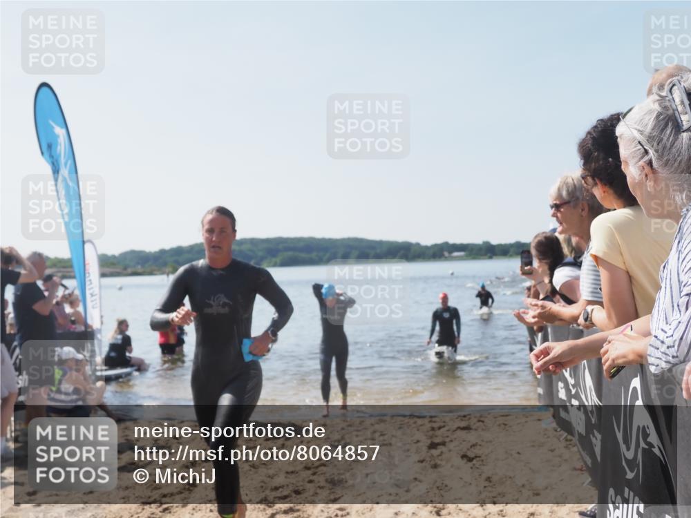 22.06.2025 - Viking Triathlon MichiJ http://msf.ph/oto/8064857 22.06.2025 10:29:32 Schwimmen 6, 30, 243, 612 meine-sportfotos.de