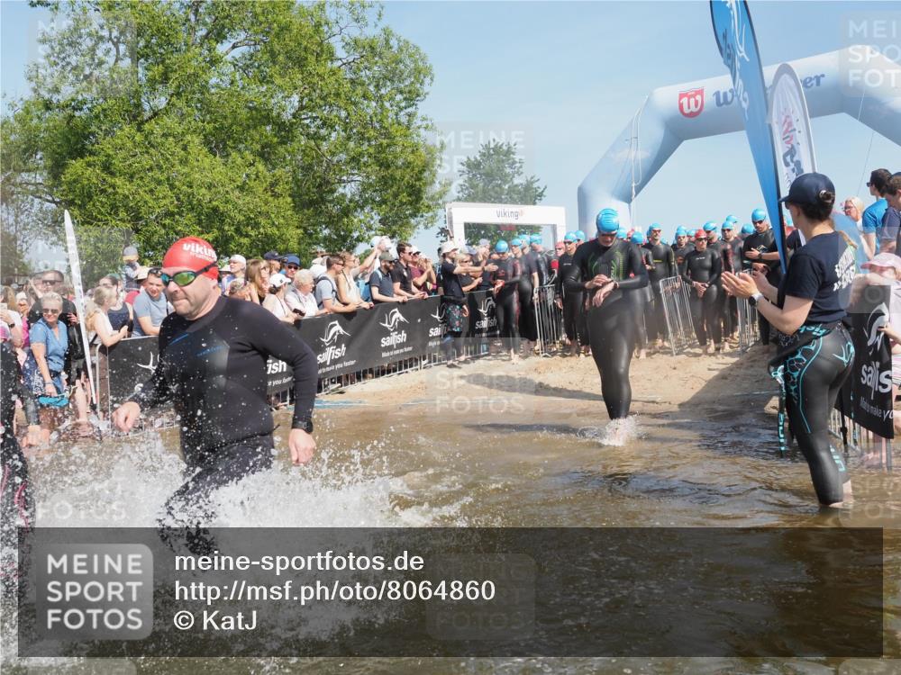 22.06.2025 - Viking Triathlon KatJ http://msf.ph/oto/8064860 22.06.2025 10:05:00 Schwimmen 197, 232, 254, 295, 362, 386, 394, 407, 416, 423, 500, 509, 527, 605, 620 meine-sportfotos.de