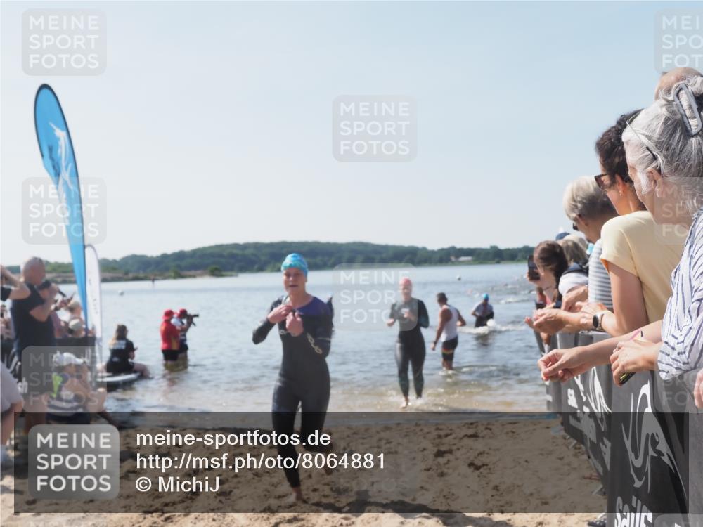 22.06.2025 - Viking Triathlon MichiJ http://msf.ph/oto/8064881 22.06.2025 10:29:35 Schwimmen 6, 243, 612 meine-sportfotos.de