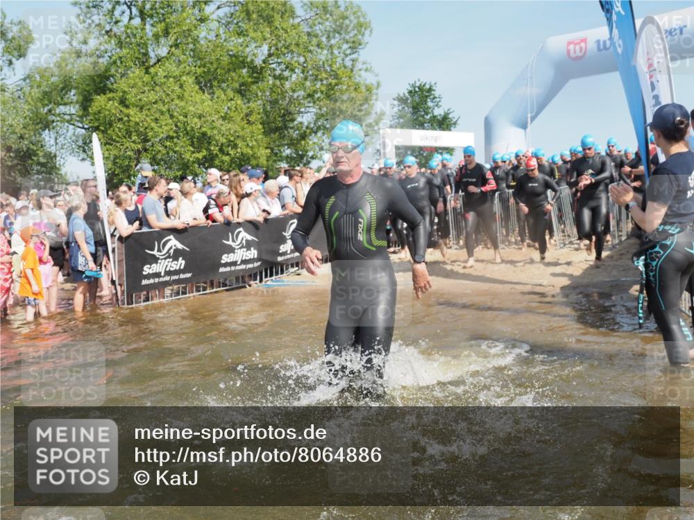 22.06.2025 - Viking Triathlon KatJ http://msf.ph/oto/8064886 22.06.2025 10:05:02 Schwimmen 197, 232, 254, 295, 362, 386, 394, 407, 416, 423, 500, 509, 527, 605, 620 meine-sportfotos.de