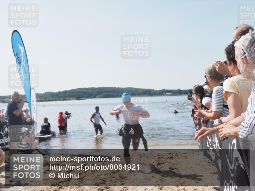 22.06.2025 - Viking Triathlon MichiJ http://msf.ph/oto/8064921 22.06.2025 10:29:43 Schwimmen 6 meine-sportfotos.de