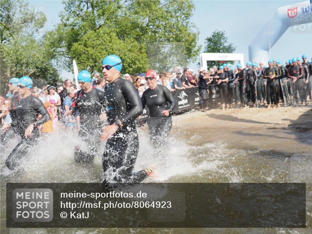 22.06.2025 - Viking Triathlon KatJ http://msf.ph/oto/8064923 22.06.2025 10:05:04 Schwimmen 197, 232, 254, 362, 386, 388, 394, 395, 407, 416, 423, 500, 527, 605, 620 meine-sportfotos.de