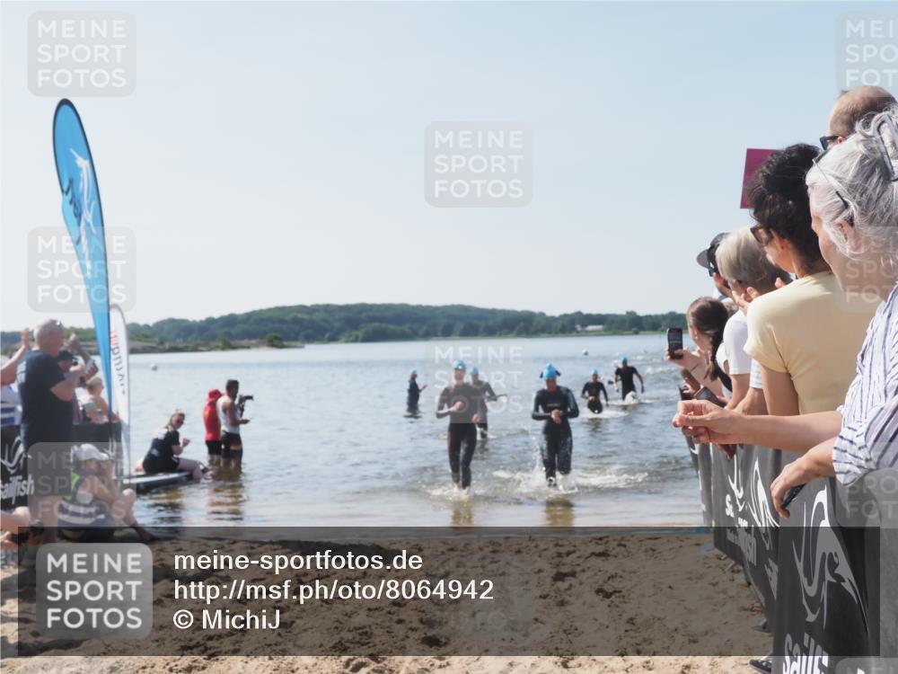 22.06.2025 - Viking Triathlon MichiJ http://msf.ph/oto/8064942 22.06.2025 10:30:01 Schwimmen 175, 203, 264, 299, 374, 473 meine-sportfotos.de